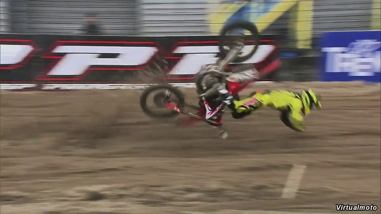 Big Crash Tim Gajser