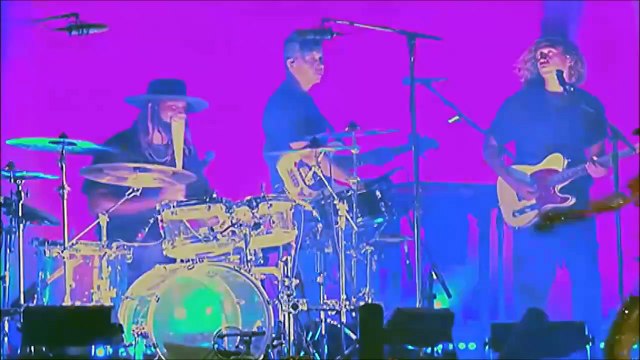 DUA LIPA — Don't Start Now (contains elements of Future Nostalgia and ABBA's Gimme! Gimme! Gimme! (A Man After Midnight) ) /// Dua Lipa: The Future Nostalgia Tour Rock In Rio / 2022