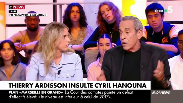 Me Sarah Saldmann revient sur son clash avec Thierry Ardisson hier sur France 5 à propos de Cyril Hanouna: C'est une obsession qu'il a pour lui! Il vrille quand je lui dis que Cyril Hanouna est une star!