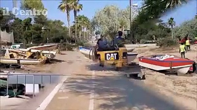 La discarica dimenticata nella spiaggia libera, scatta lo sgombero a Montesilvano