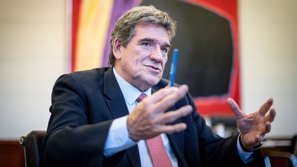 Entrevista con José Luis Escrivá, gobernador del Banco de España