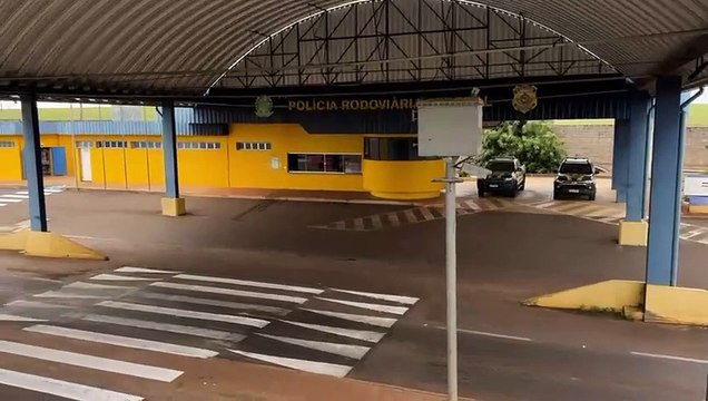 Morador de Cascavel é preso pela PRF com 600 mil maços de cigarros contrabandeados