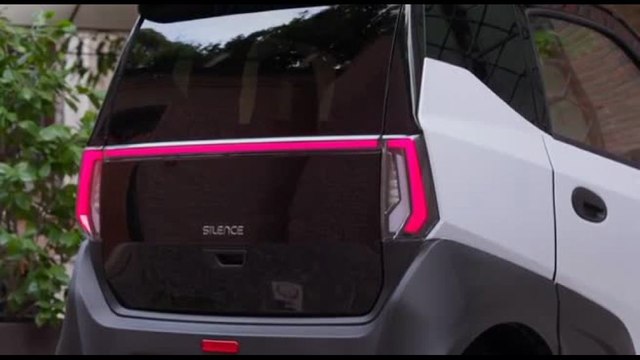 Nissan lancia il quadriciclo elettrico Nanocar Silence S04