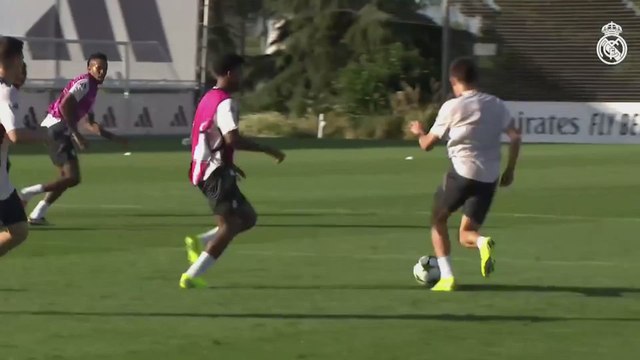Arda Güler and Vinicius Jr’s training link-up leaves Real Madrid fans in a frenzy