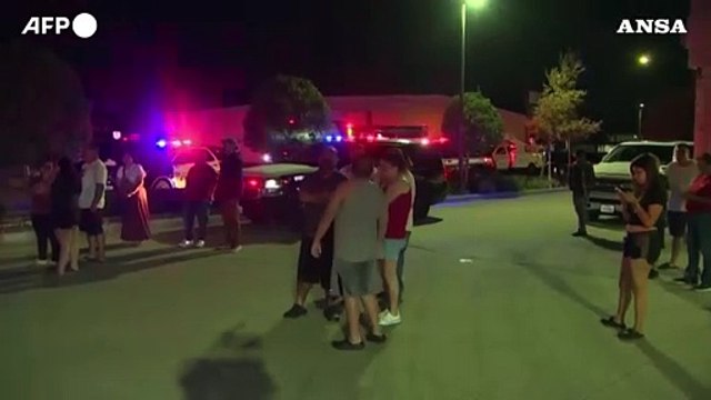 Usa, cade un elicottero da turismo: un bambino fra i 4 morti