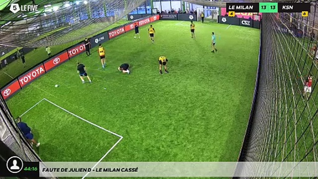 Faute de Julien D - LE MILAN CASSÉ