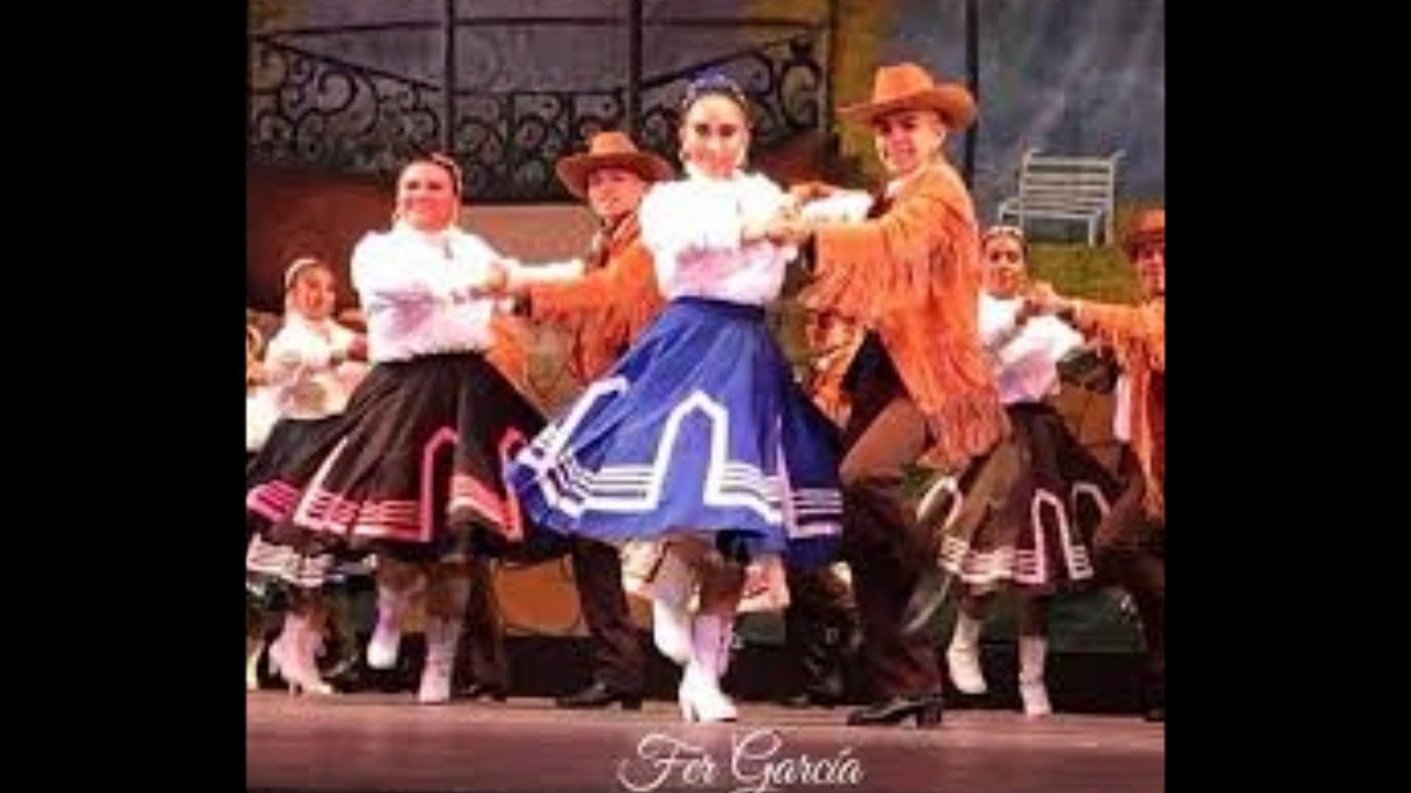 Evangelina Antonio Tanguma y su conjunto.