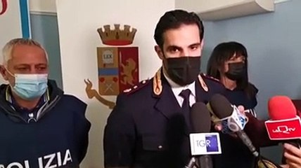 La conferenza stampa del capo della mobile Gianluca Di Frischia