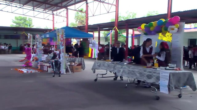 Debelan placa ex alumnos de la Secundaria 1 de Monclova