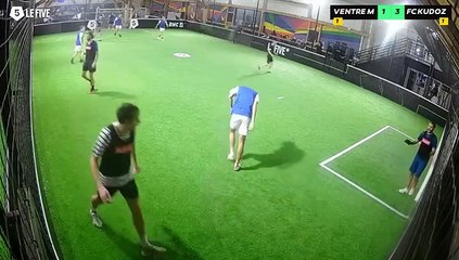 Ventre Mou - FC KUDOZ 21/10 à 21:09 - Football Terrain 1 (LeFive P18)