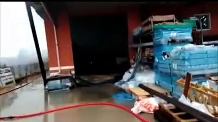 I danni del rogo nella ditta Tommolini
