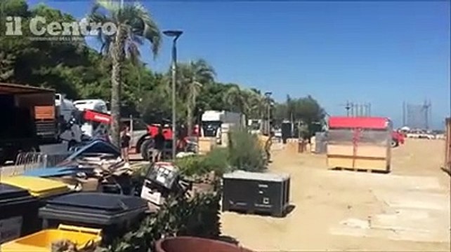 E la mattina dopo il Jova party, in spiaggia non c'? una cartaccia...