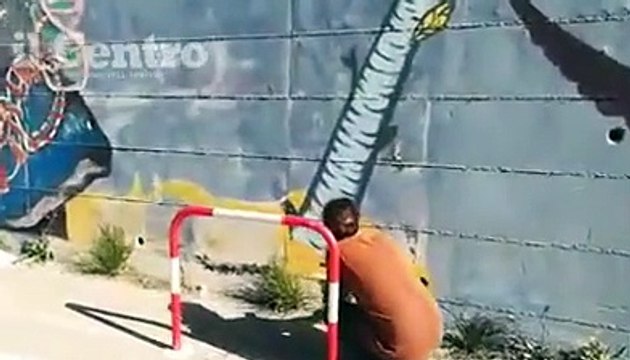 I murales colorano Lido Saraceni