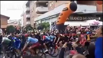 Giro d'Italia, la partenza da Tortoreto