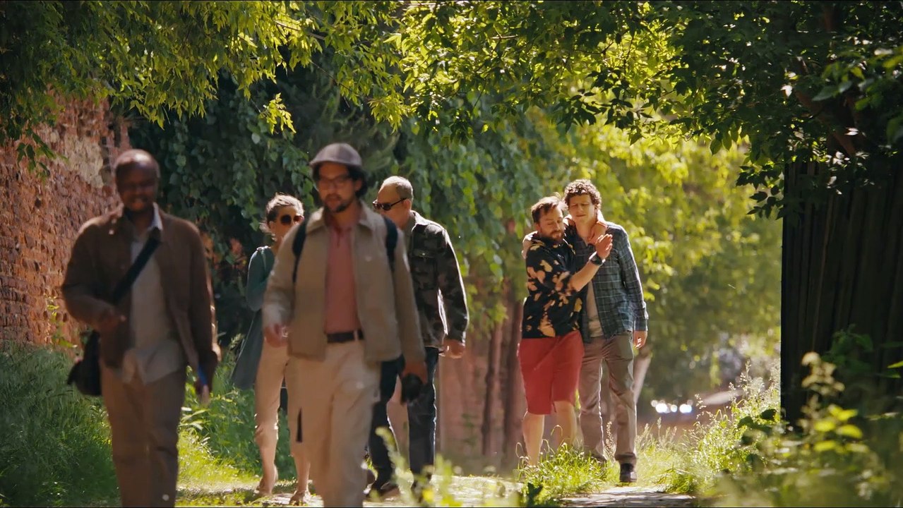 A Real Pain Trailer DF