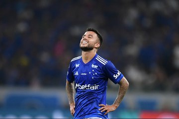 التعادل يحسم مباراة كروزيرو ولانوس