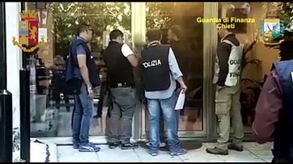 Agenti infiltrati nel giro dello spaccio, le indagini e le intercettazioni