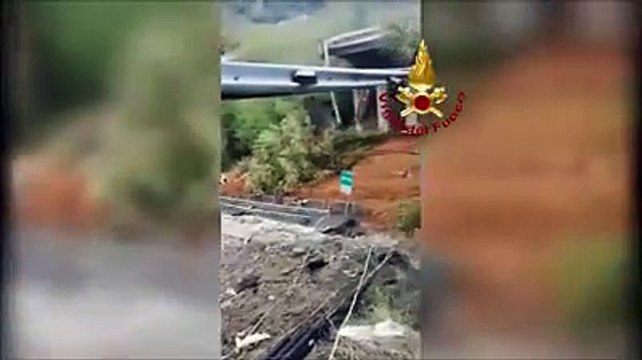 Viadotto della Torino-Savona crolla per una frana