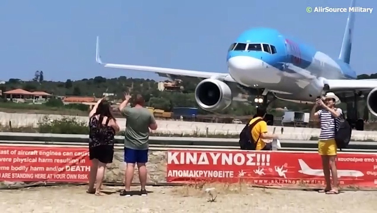 Extreme Dangerous Aviation Moments Caught On Camera