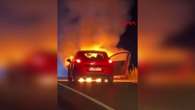 Sarıyer'de otomobil alev alev yandı