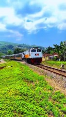 Lambaikan Tangan, Salam Dari Jauh