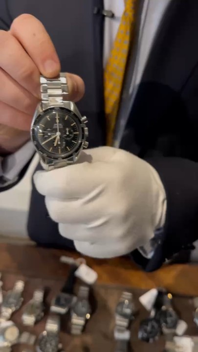 La plus belle Speed selon toi ? Speedmaster moon décimal avec son calibre 321.