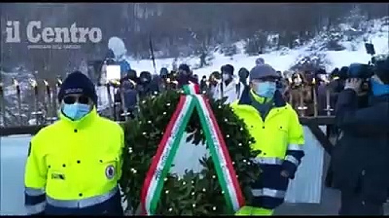 Fiaccolata per gli "angeli" di Rigopiano