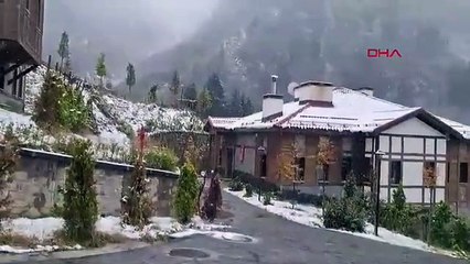 Rize'de 21 köy yolu kardan kapandı