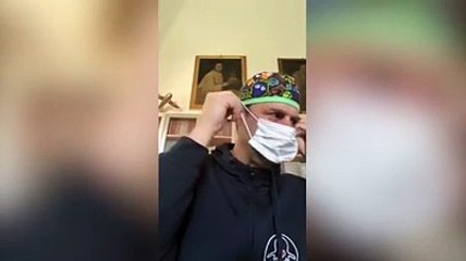 Quali mascherine scegliere? Il chirurgo ? molto chiaro