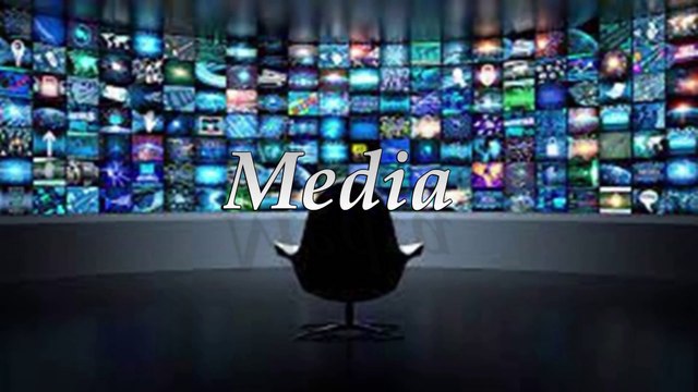 showbiz tv - Εκτος εκπομπης η Φωτεινη Πετρογιαννη, Οσα ειπε ο Γιωργος Λιαγκας.