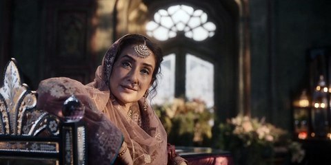 Heeramandi Episode 4: Dive into the Glamorous Diamond Bazaar ✨