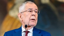 Van der Bellen beauftragt Nehammer mit Regierungsbildung