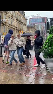 Boys or girls#reelsvideo #reelscomédien #reelsfunny #fyp#fun #prank#viralreelsfbpage#funny #funnyvideos #reels #reeljokes #reelsfyp #fbreelsfyp #paris#france#fyp#Genève