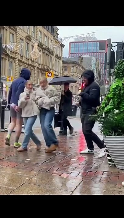 Boys or girls#reelsvideo #reelscomédien #reelsfunny #fyp#fun #prank#viralreelsfbpage#funny #funnyvideos #reels #reeljokes #reelsfyp #fbreelsfyp #paris#france#fyp#Genève