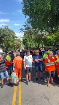 GREVE! Trabalhadores portuários paralisam atividades nos portos de todo o país nesta terça-feira