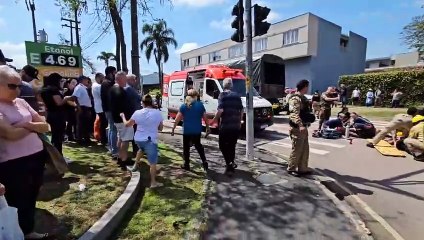 Acidente no Pinheirinho deixa três pessoas gravemente feridas