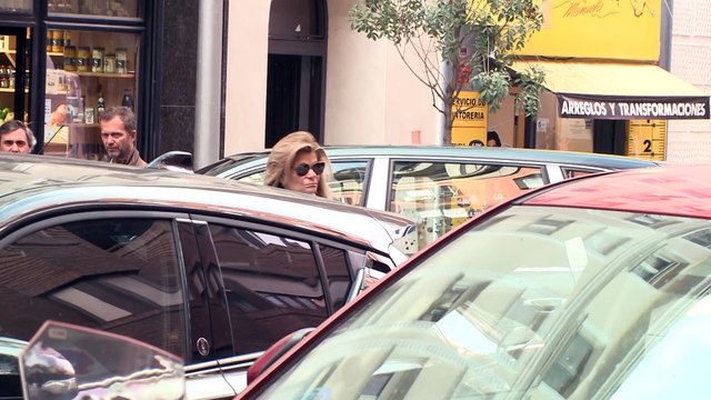 Cari Lapique vuelve al trabajo con el apoyo de Ana Rosa Quintana tras la muerte de Carlos y Caritina Goyanes