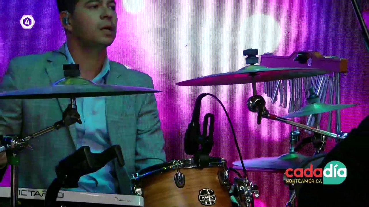 Tv4-CadaDía |Sobre la felicidad:  ¿qué es eso que todos buscamos? Una palabra que usamos mucho aunque no sabemos muy bien qué significa. ¿Es eso un problema? | #LoViEntv4 | 22/10/24