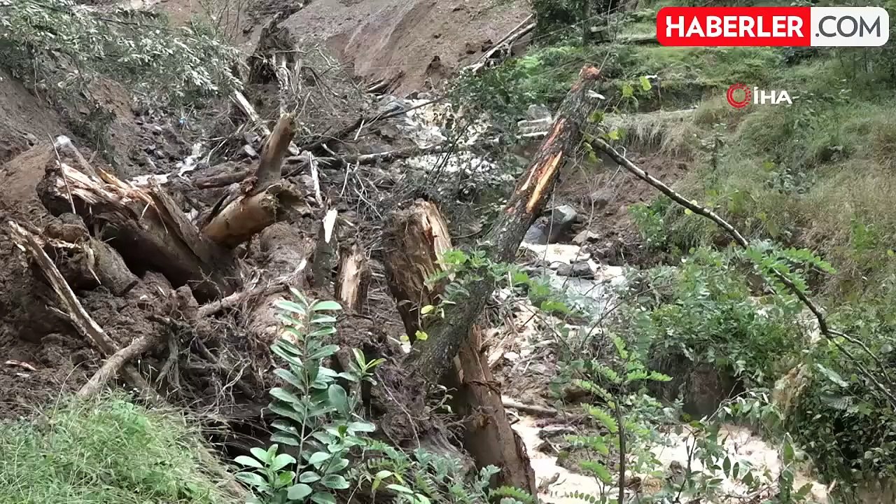 Rize'de Heyelan Sonrası Temizlik Çalışmaları Başlatıldı
