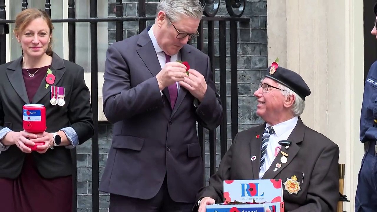British PM launches this year's Poppy Appeal campaign