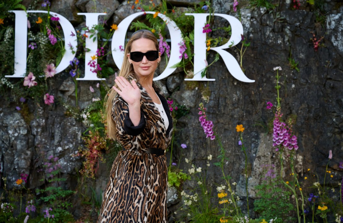 Jennifer Lawrence está feliz a la espera de su segundo hijo