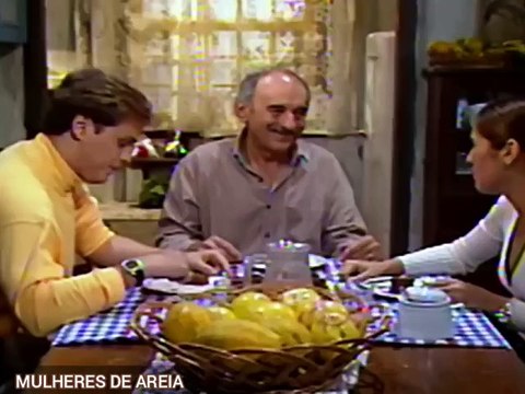 Mulheres de Areia _ Marcos se incomoda com a amizade de Ruth e Tonho