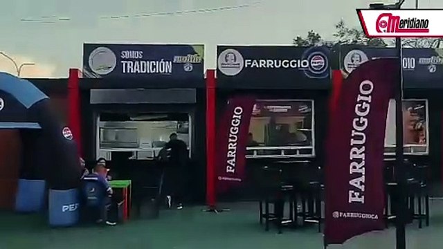 ¡Este es el ambiente a las afueras del estadio Luis Aparicio El Grande de Maracaibo!