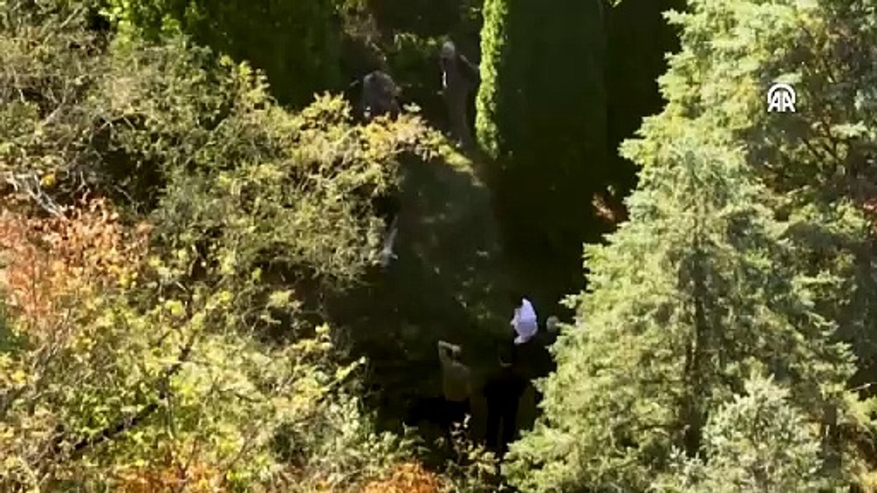 Gülen'in cenazesi için çiftliğe iş makinesi getirilmiş