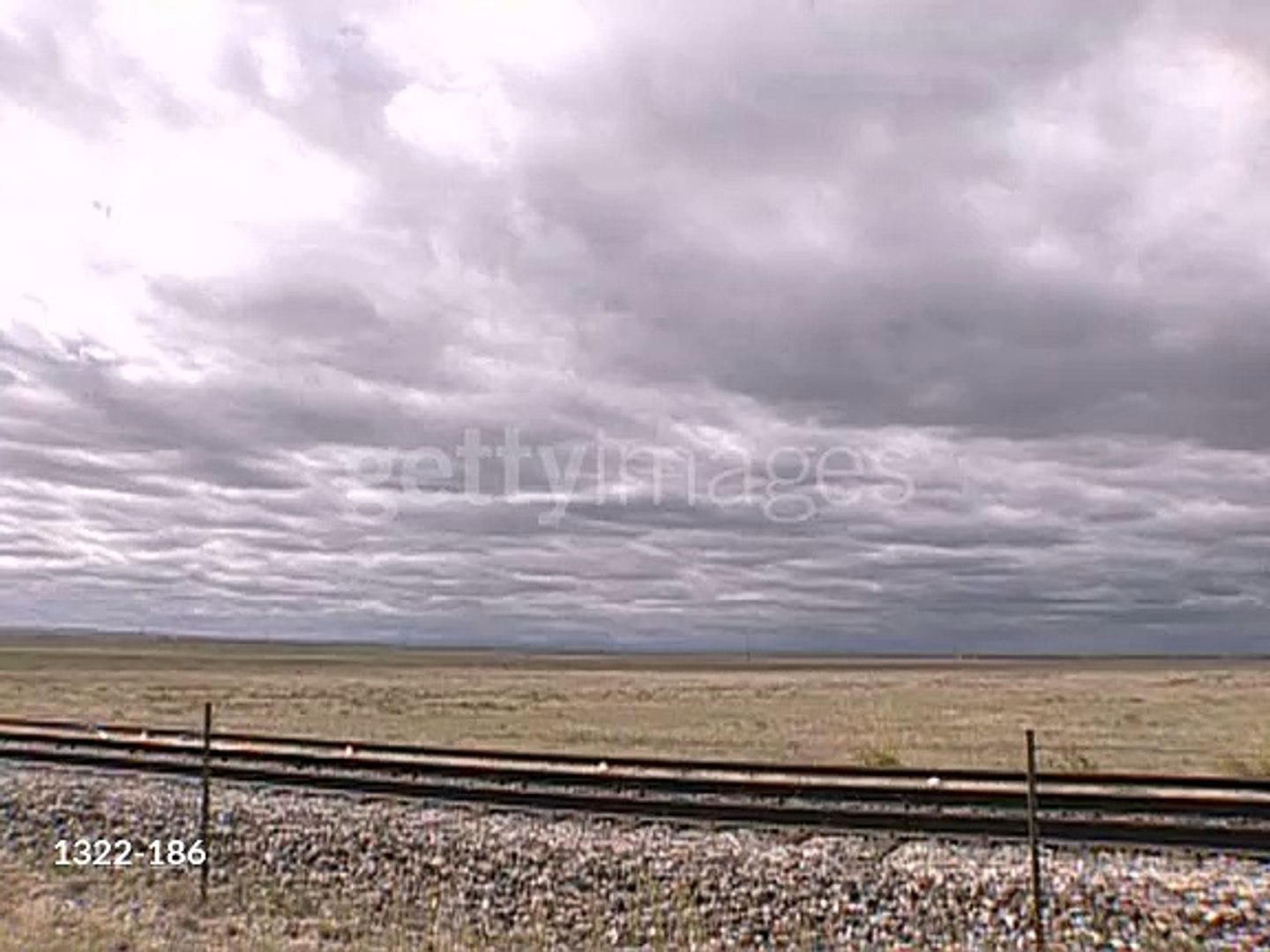 ⁣gettyimages-1322-186-640_adppMS, Train traveling through flat plains, Pueblo, Colorado, USA - stock 