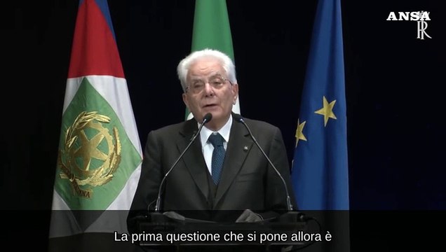 Mattarella: Intollerabile manipolare informazioni per fake news