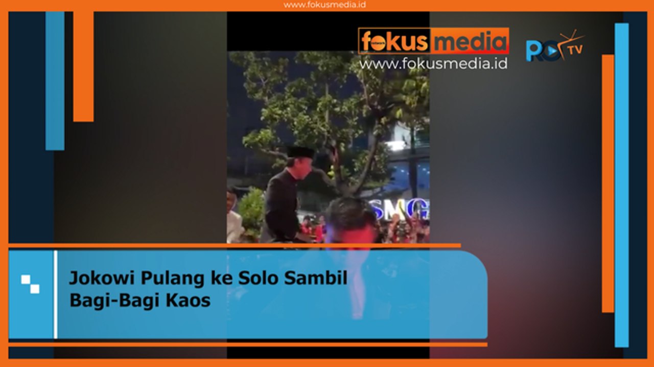 Jokowi Pulang ke Solo Sambil Bagi-Bagi Kaos