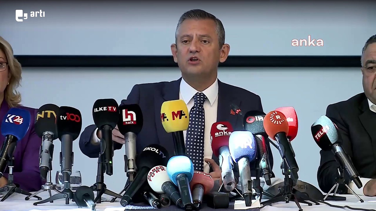 CHP lideri Özgür Özel Diyarbakır'da konuştu: Kürt sorunu, Kürtler 'Sorun var' dediği sürece vardır