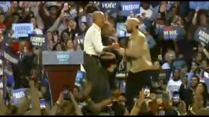Usa2024, Eminem presenta Obama a comizio per Kamala a Detroit