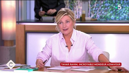 "Monsieur Aznavour" : Tahar Rahim chante-t-il vraiment dans le film ? On a la réponse